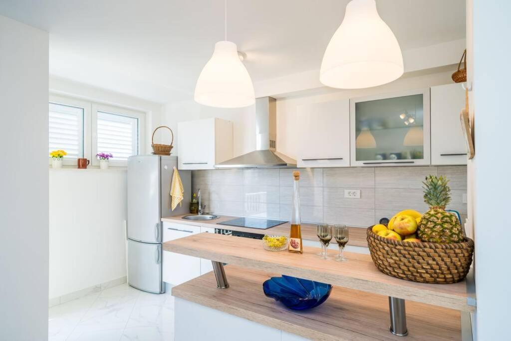 Katarina Sea View Apartment *